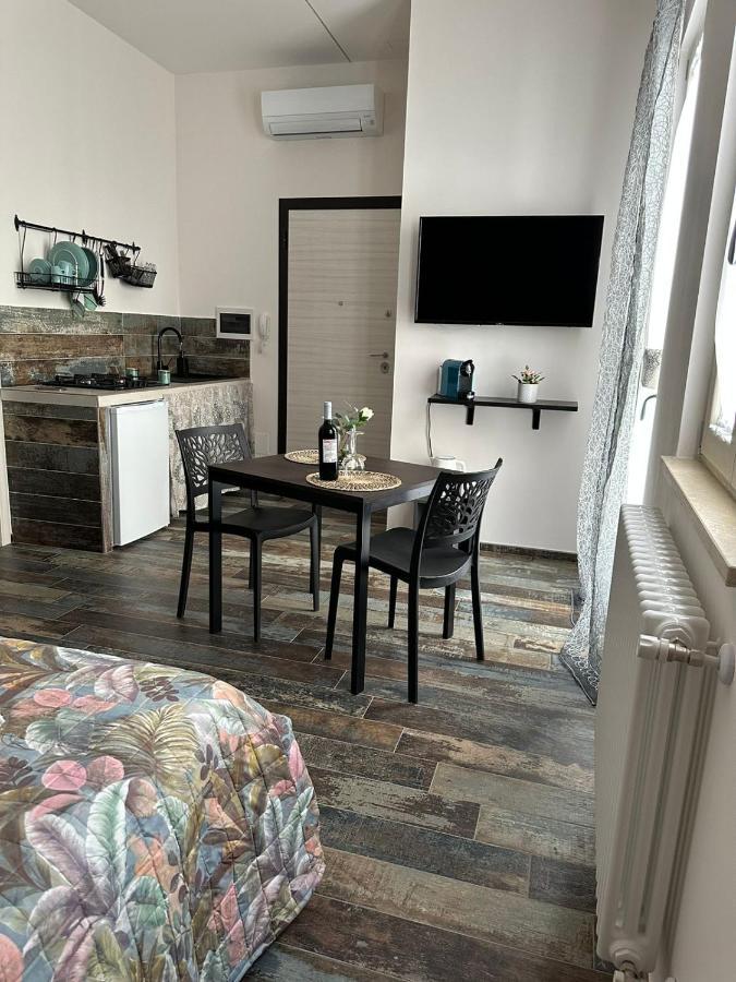 Home J&J Bari Eksteriør billede